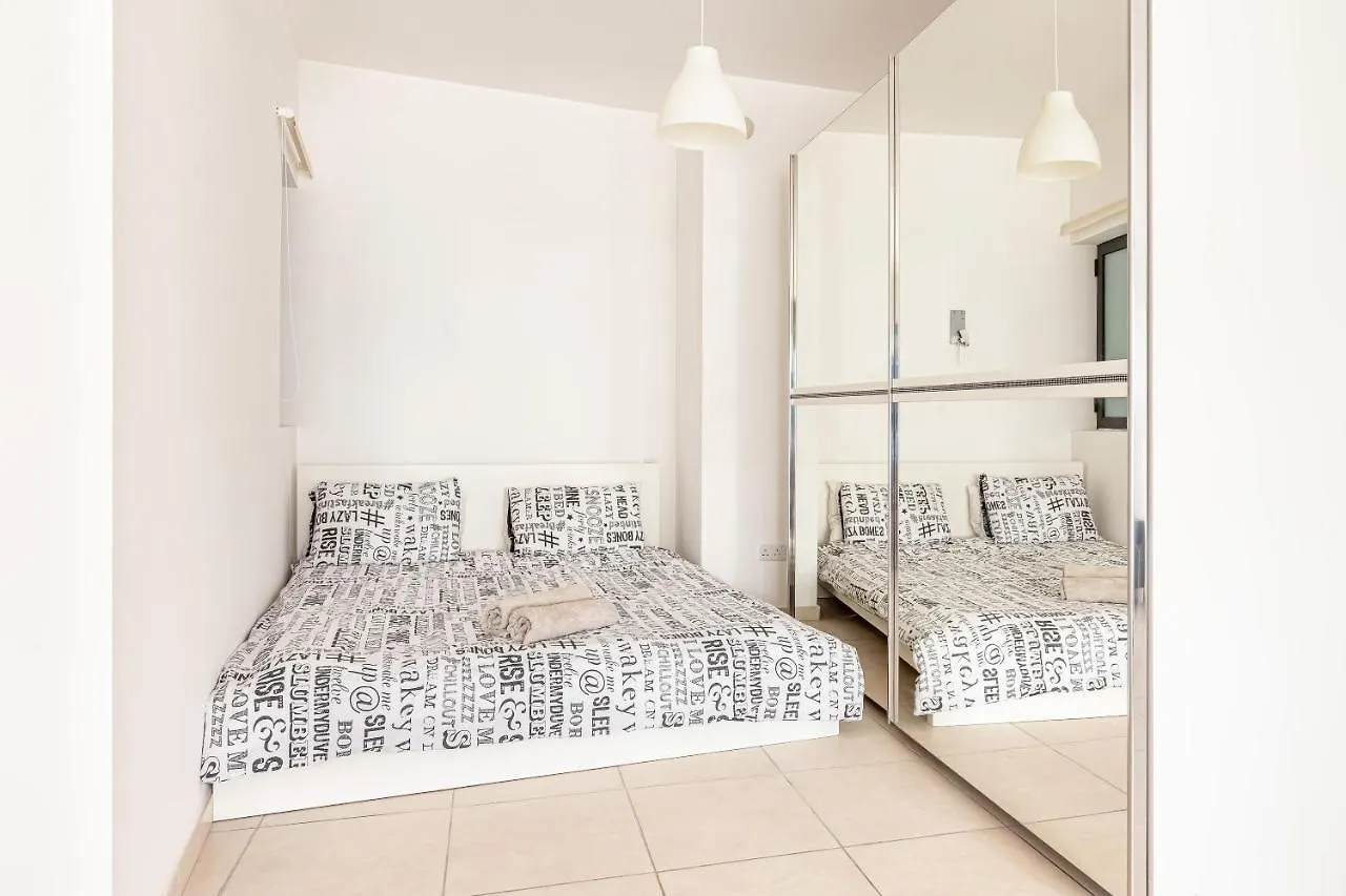 Apartment Lovely Studio Apt In The Heart Of St Julians Saint Julian's