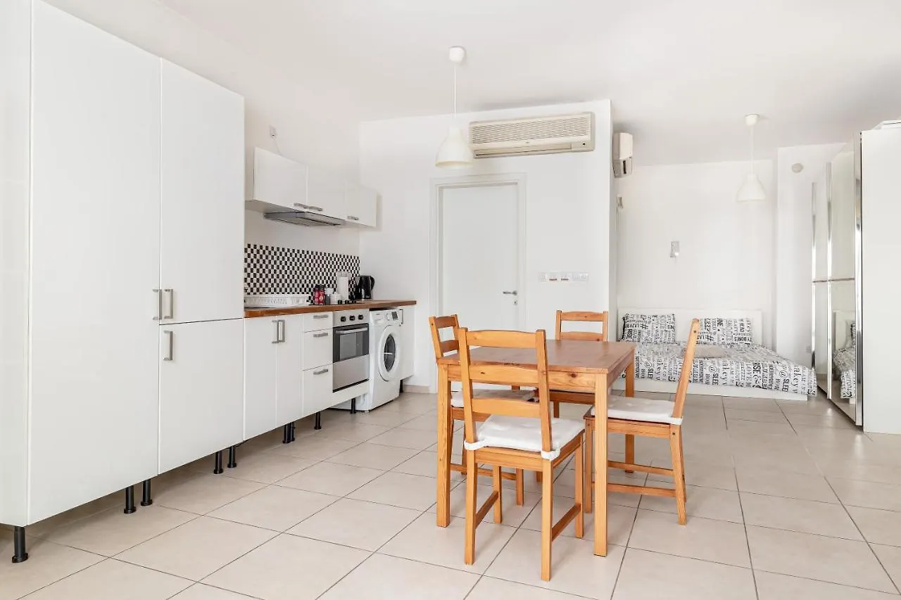 Lovely Studio Apt In The Heart Of St Julians سانت جوليان